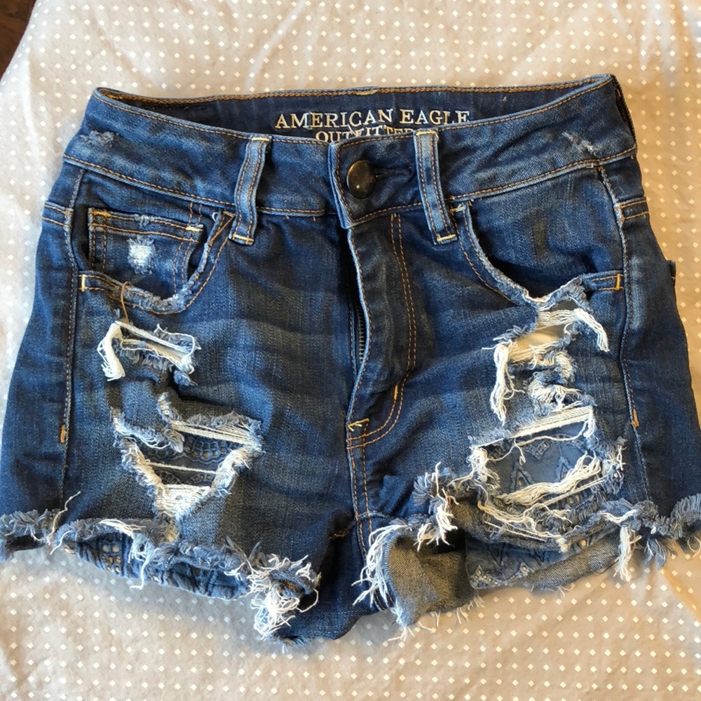 American Eagle Outfitters Destroyed Hi Rise Short